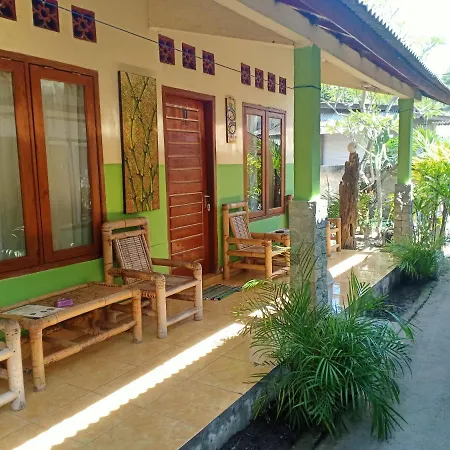 Izzi Homestay Gili Trawangan Exterior photo