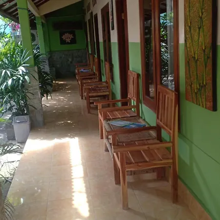 Izzi Homestay Gili Trawangan Exterior photo
